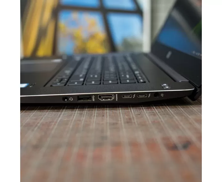 HP ZBook Studio G3 Xeon E3-1505M 15.6 inch 16GB RAM Quadro M1000M Win 10 Pro