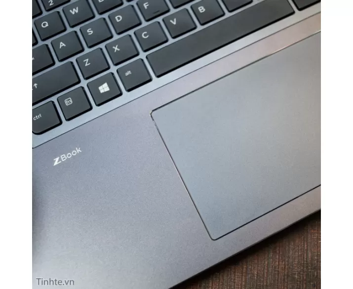 HP ZBook Studio G3 Xeon E3-1505M 15.6 inch 16GB RAM Quadro M1000M Win 10 Pro