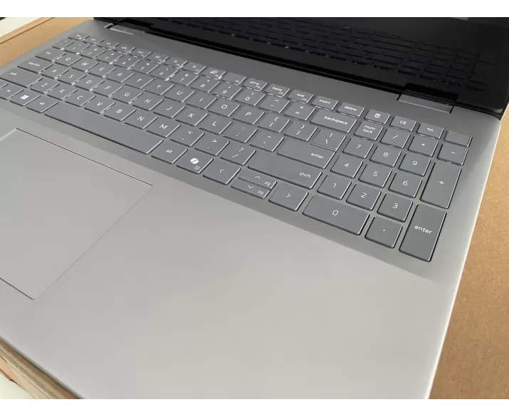 Dell Inspiron 5640 (Cũ đẹp 96%), CPU: Core 7 150U, RAM: RAM 16 GB, Ổ cứng: SSD 1TB, Độ phân giải: Full HD+, Card đồ họa: Intel Graphic, Loại màn hình: Laptop Touch, Hệ điều hành: Windows 11, Màu sắc: Ice Blue, Tình trạng: Đẹp 96% - hình số , 9 image