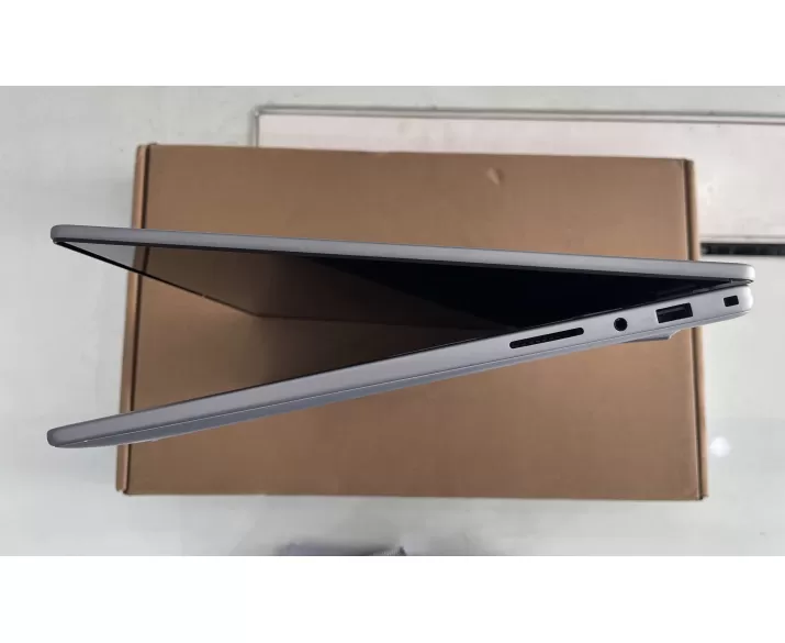Dell Inspiron 5640 (Cũ đẹp 96%), CPU: Core 7 150U, RAM: RAM 16 GB, Ổ cứng: SSD 1TB, Độ phân giải: Full HD+, Card đồ họa: Intel Graphic, Loại màn hình: Laptop Touch, Hệ điều hành: Windows 11, Màu sắc: Ice Blue, Tình trạng: Đẹp 96% - hình số , 14 image