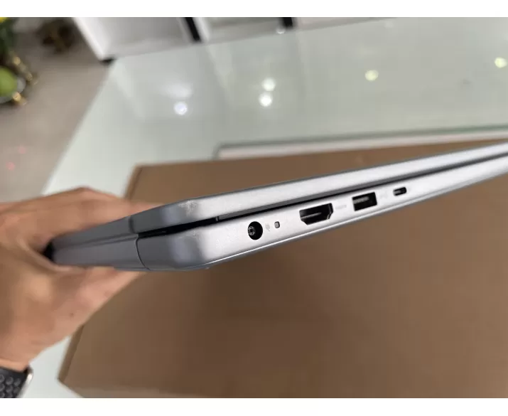 Dell Inspiron 5640 (Cũ đẹp 98%), CPU: Core 7 150U, RAM: RAM 16 GB, Ổ cứng: SSD 1TB, Độ phân giải: Full HD+, Card đồ họa: Intel Graphic, Loại màn hình: Laptop Touch, Hệ điều hành: Windows 11, Màu sắc: Ice Blue, Tình trạng: Đẹp 98% - hình số , 11 image