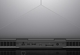 Alienware 13 rear