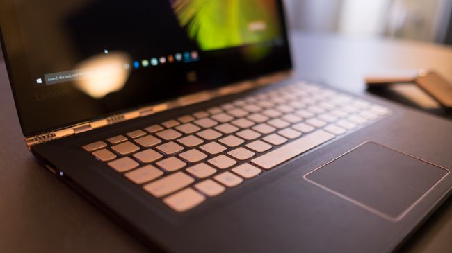 Lenovo Yoga 900s Lenovo Yoga 900s