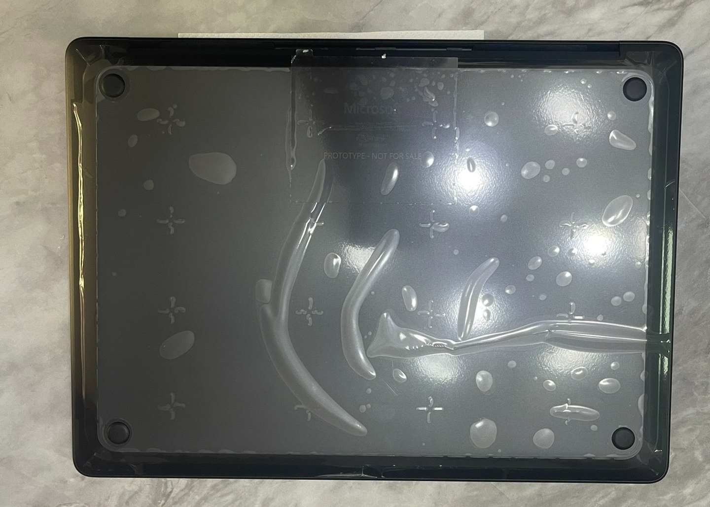 Surface Laptop 8 Rò Rỉ Với Chip Intel Lunar Lake – Ra Mắt 2025?