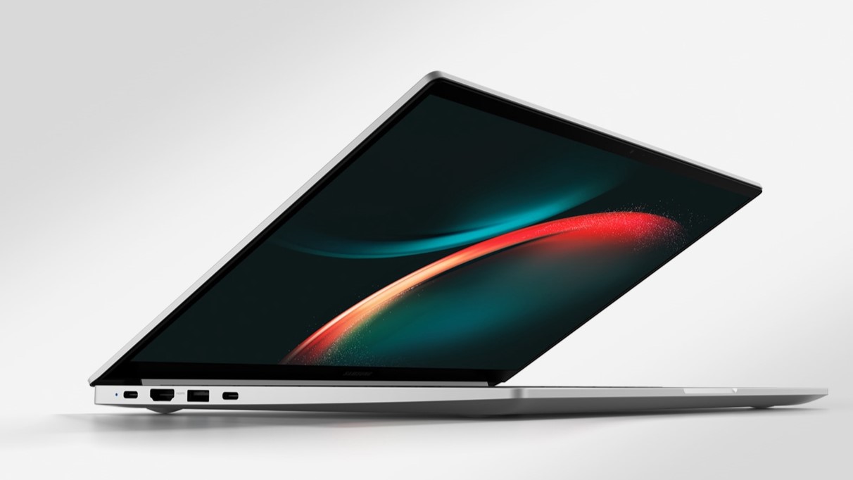 Laptop Samsung Galaxy Book3 Core i7-1355U RAM 16GB SSD 512GB 15.6-inch FHD LED Windows 11