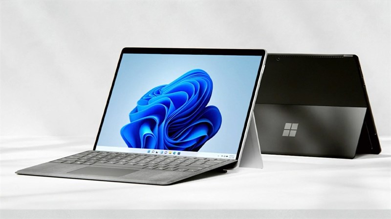 Microsoft Surface Pro 8 Core i5-1135G7 RAM 8GB SSD 256GB 13 inch Touch Windows 11 - Platinum