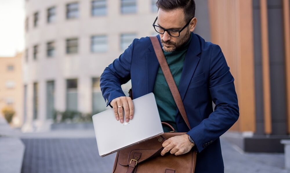 Laptop Dell Pro 13 Plus DB13255 mỏng nhẹ và mạnh mẽ