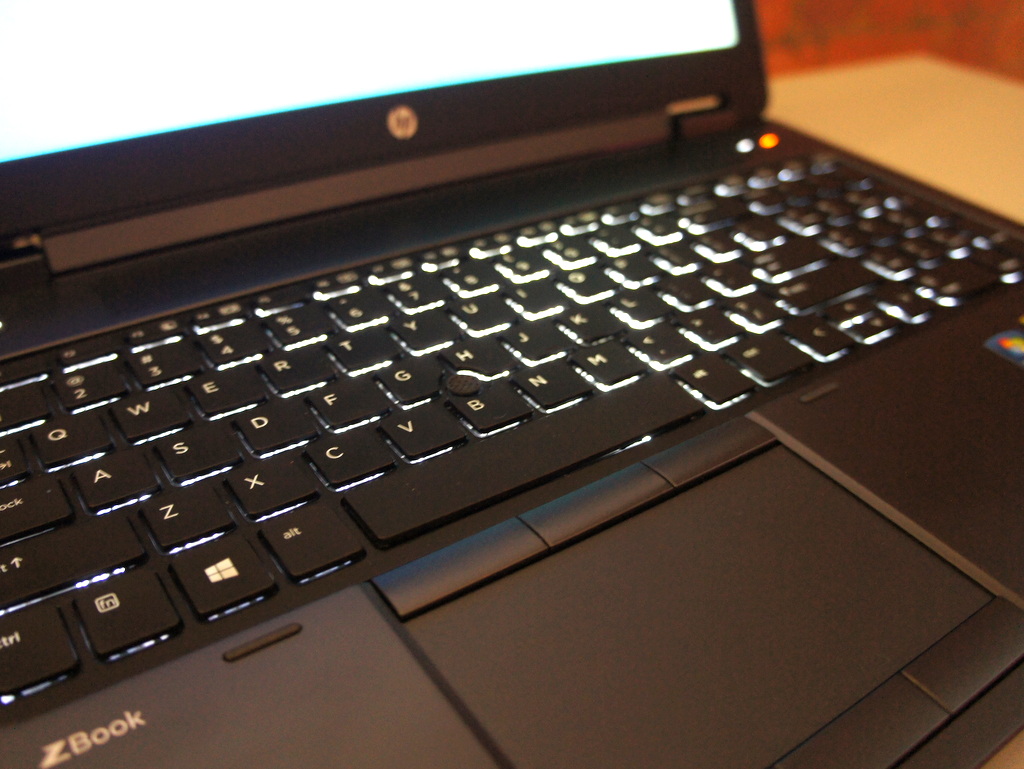 HP Zbook 14 G2 Core I7 BroadWell 5600U AMD FIRE 4150 FullHD Cảm ứng