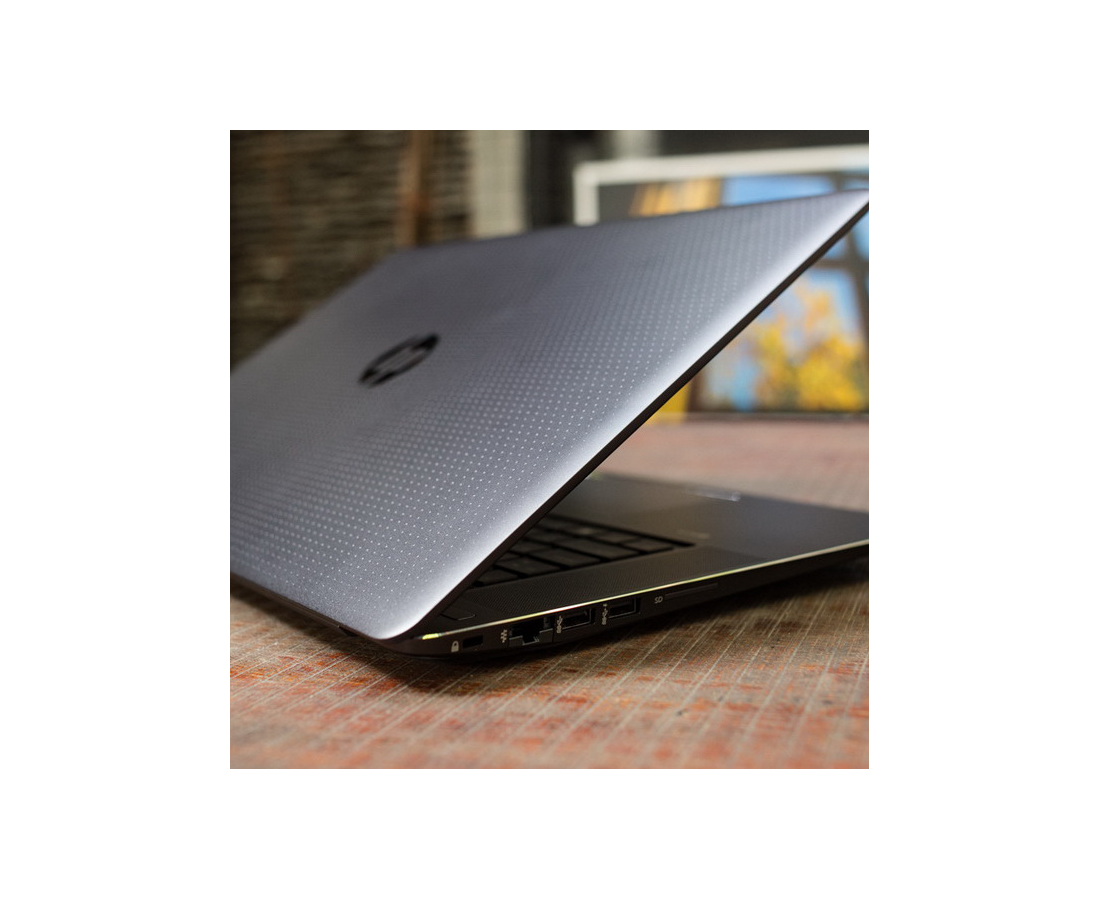 HP ZBook Studio G3 Xeon E3-1505M 15.6 inch 16GB RAM Quadro M1000M Win 10 Pro
