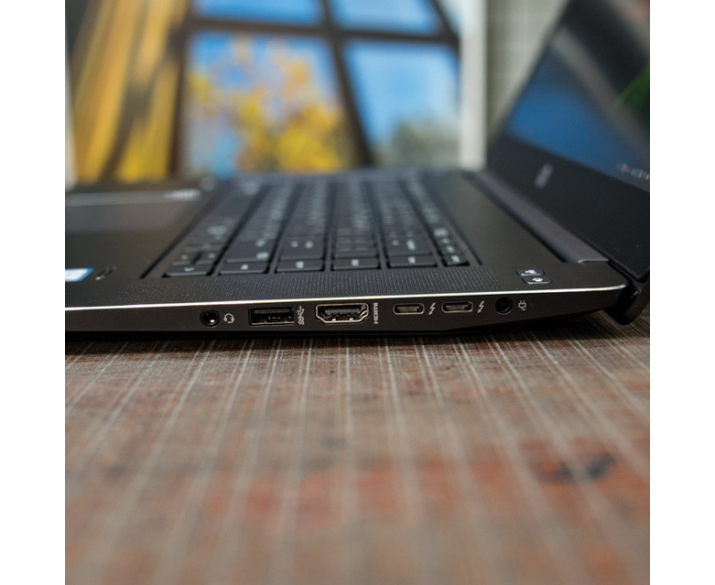HP ZBook Studio G3 Xeon E3-1505M 15.6 inch 16GB RAM Quadro M1000M Win 10 Pro