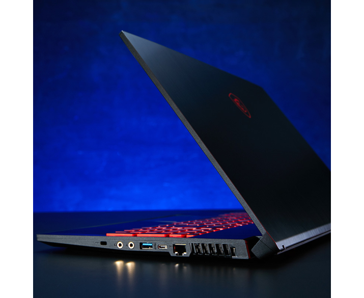 MSI GF75 Thin Core i5 9300H 8GB 256GB SSD 17.3 inch GTX1650 Windows 10