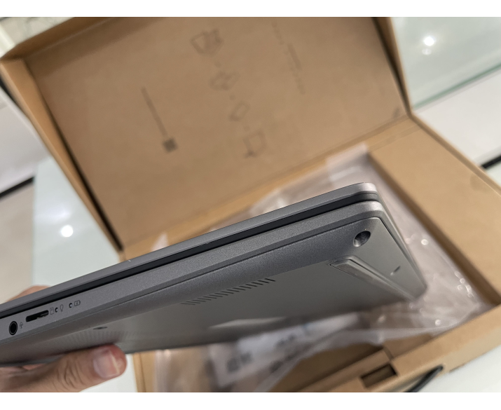 ASUS Vivobook 14 Flip TP3407SA, CPU: Core Ultra 7 256V, RAM: RAM 16 GB, Ổ cứng: SSD 1TB, Độ phân giải: Full HD+, Card đồ họa: Intel Arc Graphics, Kích thước màn hình: 14 inch, Loại màn hình: Laptop 2 in 1, Hệ điều hành: Windows 11, Màu sắc: Matte Gray, Tình trạng: Đẹp (97–98%) - hình số , 9 image