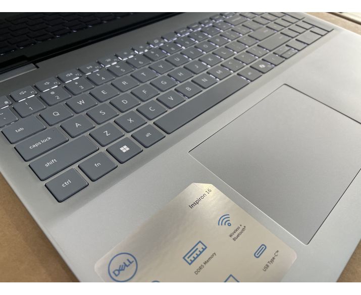 Dell Inspiron 5640 (Cũ đẹp 99%), CPU: Core 7 150U, RAM: RAM 16 GB, Ổ cứng: SSD 1TB, Độ phân giải: Full HD+, Card đồ họa: Intel Graphic, Loại màn hình: Laptop Touch, Hệ điều hành: Windows 11, Màu sắc: Ice Blue, Tình trạng: Đẹp 99% - hình số , 5 image
