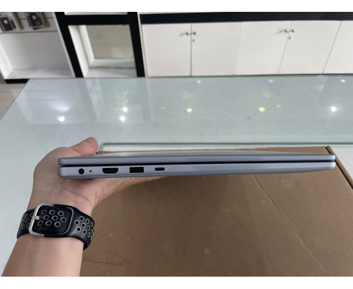 Dell Inspiron 5640 (Cũ đẹp 99%), CPU: Core 7 150U, RAM: RAM 16 GB, Ổ cứng: SSD 1TB, Độ phân giải: Full HD+, Card đồ họa: Intel Graphic, Loại màn hình: Laptop Touch, Hệ điều hành: Windows 11, Màu sắc: Ice Blue, Tình trạng: Đẹp 99% - hình số , 10 image